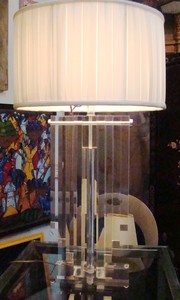 Vintage lucite table deals lamps